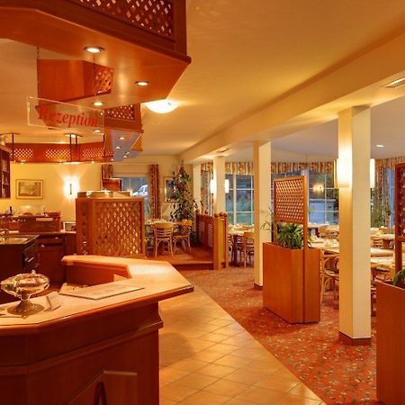 Hotel Montana Lauenau Bagian luar foto