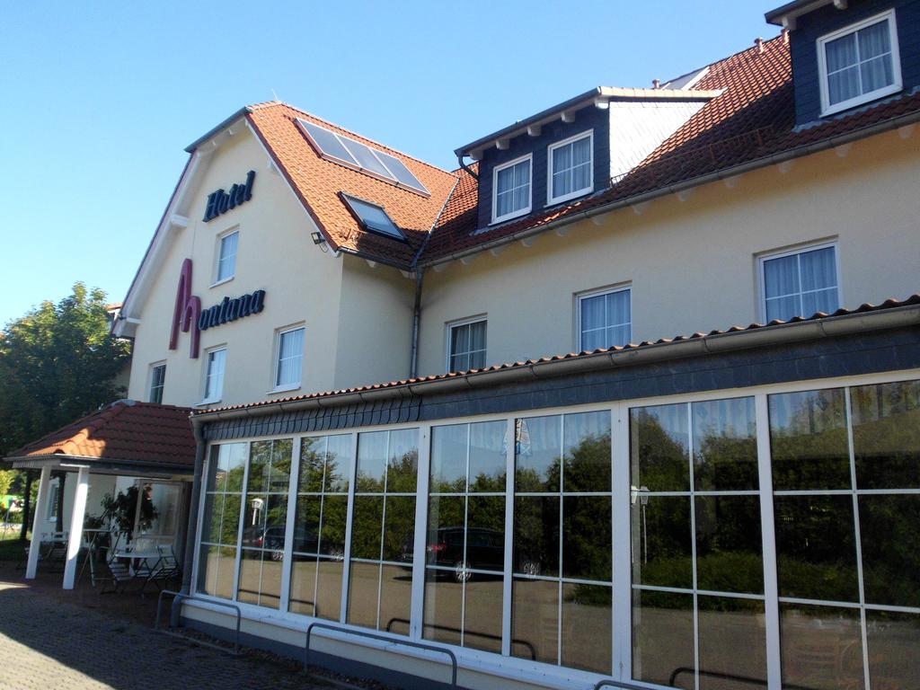 Hotel Montana Lauenau Bagian luar foto